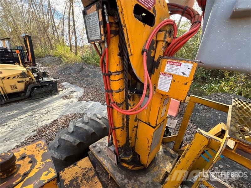 Timberjack 240 4x4 Aerial Lift 45-5-IL-4H 45' Bucket Skidder Stammholzschlepper