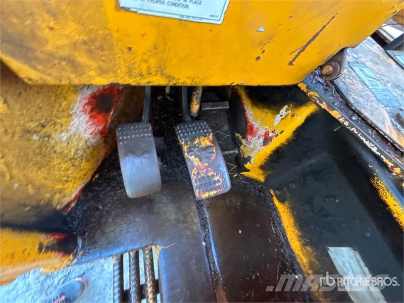 Timberjack 240 4x4 Aerial Lift AL-50-5-IL-4H11 Bucket Skidder Väljaveotraktorid