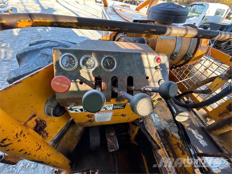 Timberjack 240 4x4 Aerial Lift AL-50-5-IL-4H11 Bucket Skidder Väljaveotraktorid