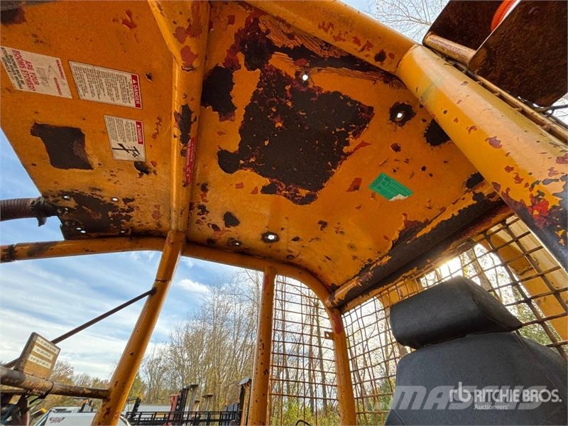 Timberjack 240 4x4 Aerial Lift 45-5-IL-4H 45' Bucket Skidder Stammholzschlepper