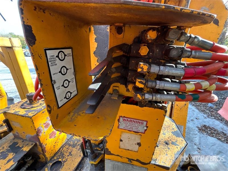 Timberjack 240 4x4 Aerial Lift 45-5-IL-4H 45' Bucket Skidder Stammholzschlepper