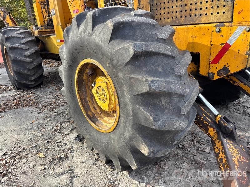 Timberjack 240 4x4 Aerial Lift 45-5-IL-4H 45' Bucket Skidder Stammholzschlepper