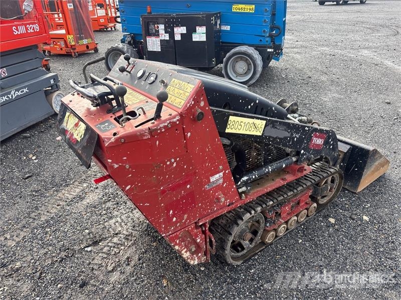 Toro TX427 Mini Compact Track Loader Smykem řízené nakladače