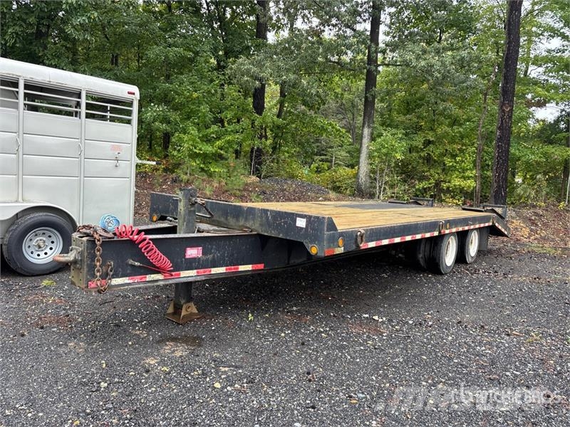 TOWMASTER 24 ft T/A Equipment Trailer Járműszállító pótkocsik