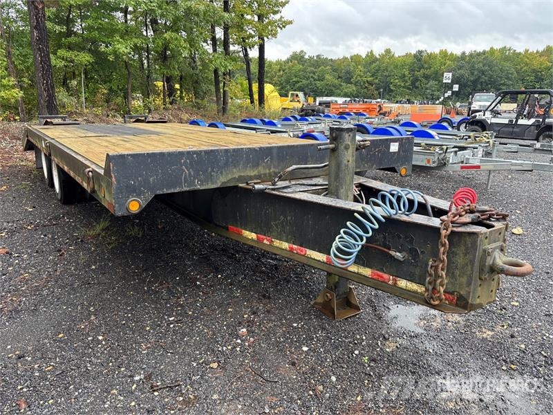 TOWMASTER 24 ft T/A Equipment Trailer Járműszállító pótkocsik