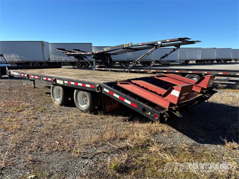 TOWMASTER T-24 25 ft T/A Equipment Trailer Auto pārvadāšanas treileri