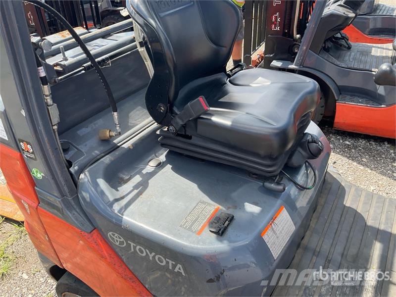 Toyota 50-8FGCU25 4500 lb Cushion Tire Forklift (Inoperab Περονοφόρα ανυψωτικά κλαρκ - άλλα