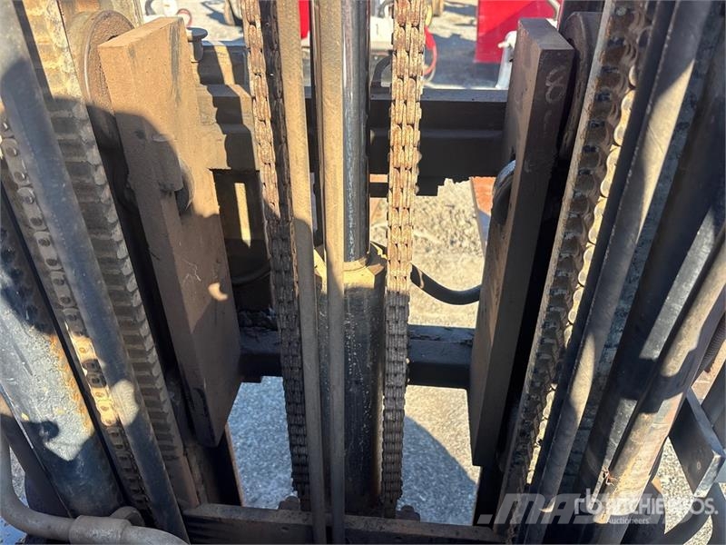 Toyota 8FGU25 4800 lb Cushion Tire Forklift Інше