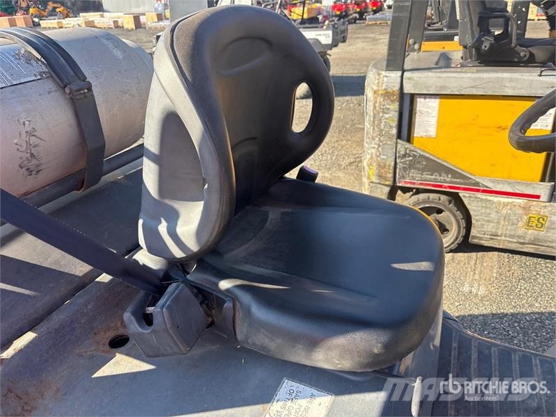 Toyota 8FGU25 4800 lb Cushion Tire Forklift Інше