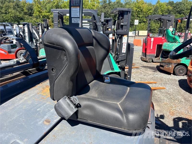 Toyota 8FGU25 8500 lb Cushion Tire Forklift Другие складские механизмы