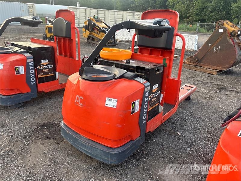Toyota 8HBC30 6000 lb Electric Pallet Jack Ručný paletový vozík