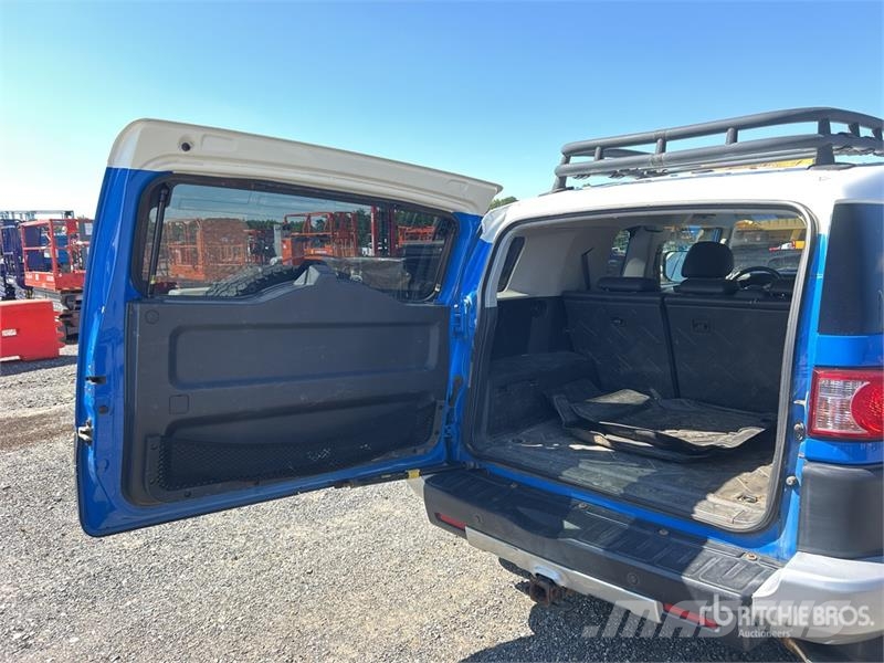 Toyota FJ Cruiser Coches
