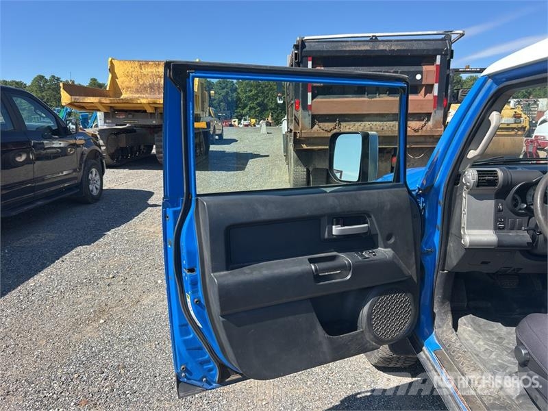 Toyota FJ Cruiser Coches