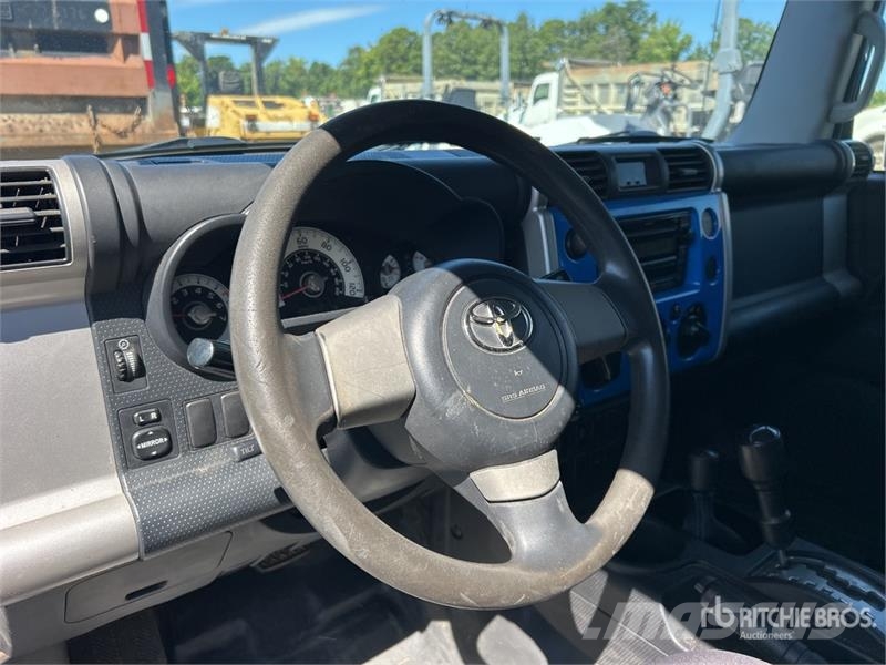 Toyota FJ Cruiser Coches