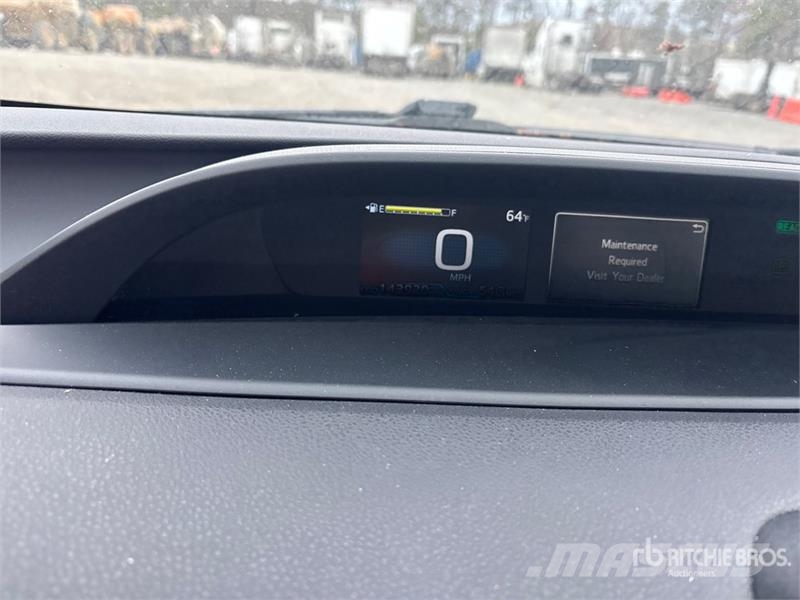 Toyota Prius Hybrid Automobile Coches