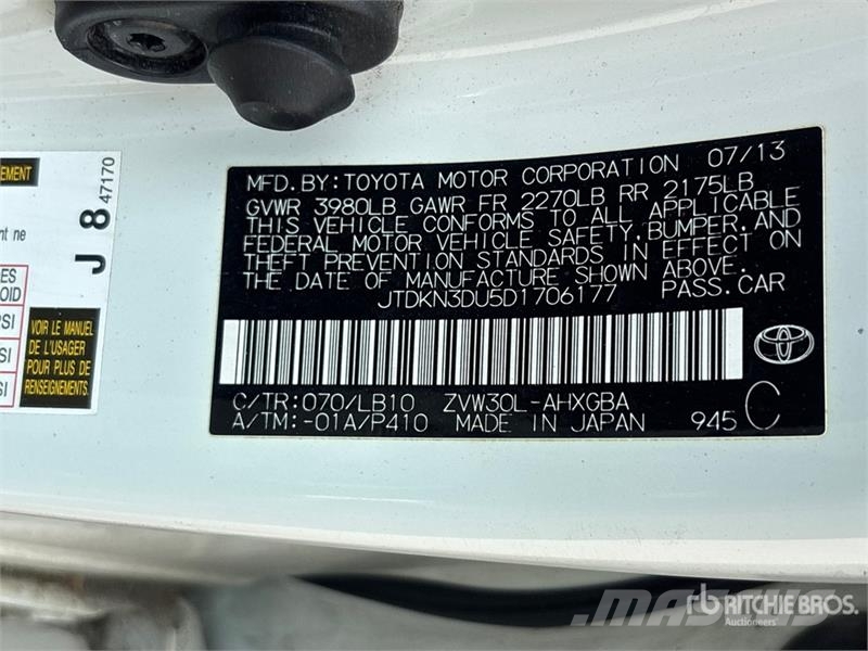 Toyota PRIUS Hybrid Automobile Avtomobili