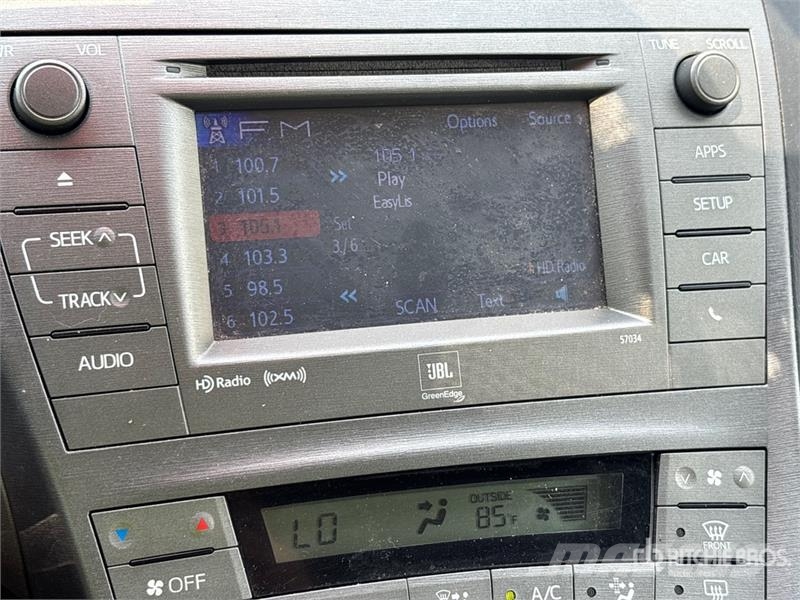 Toyota PRIUS Hybrid Automobile Avtomobili