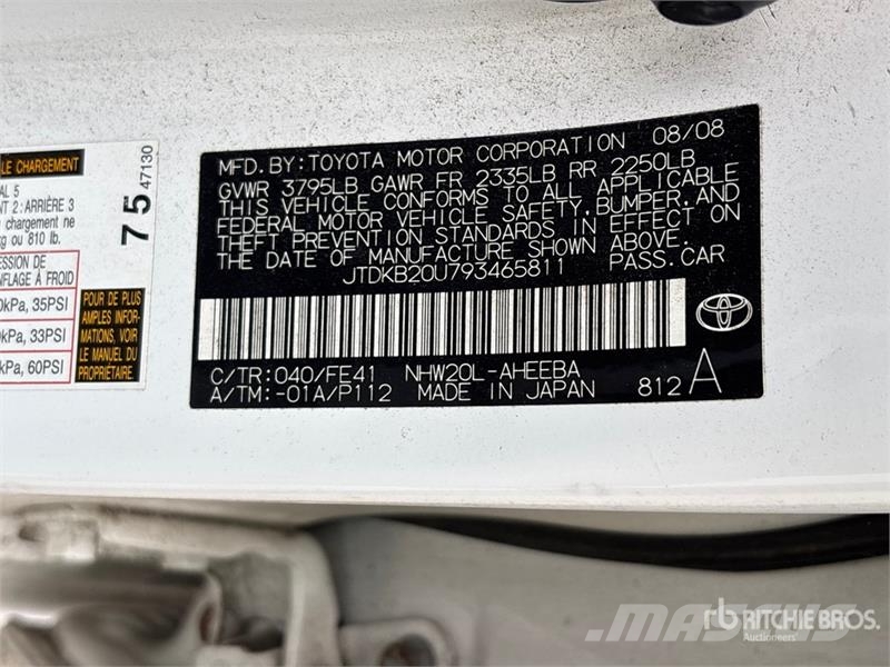 Toyota Prius Hybrid Automobile (Inoperable) Automašīnas