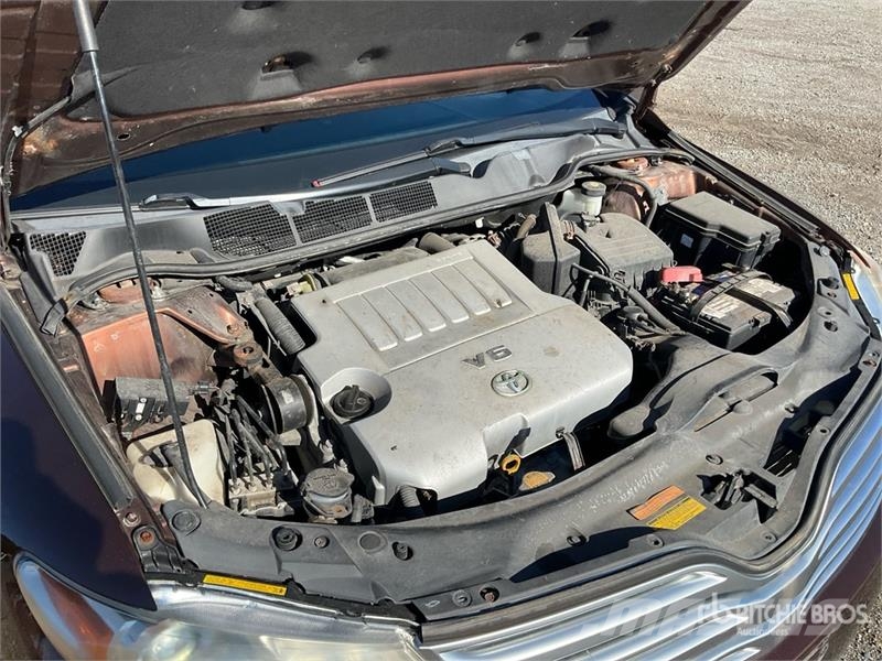 Toyota Venza AWD SUV Avtomobili