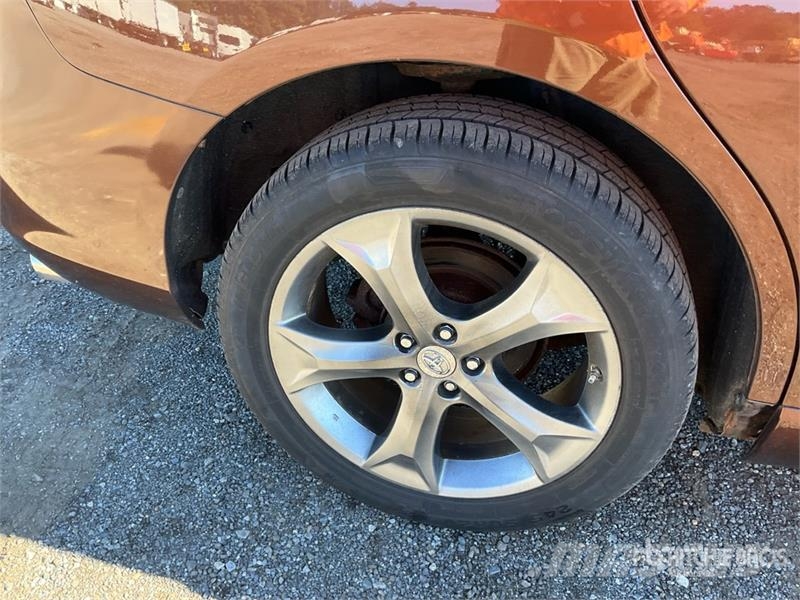 Toyota Venza AWD SUV Avtomobili