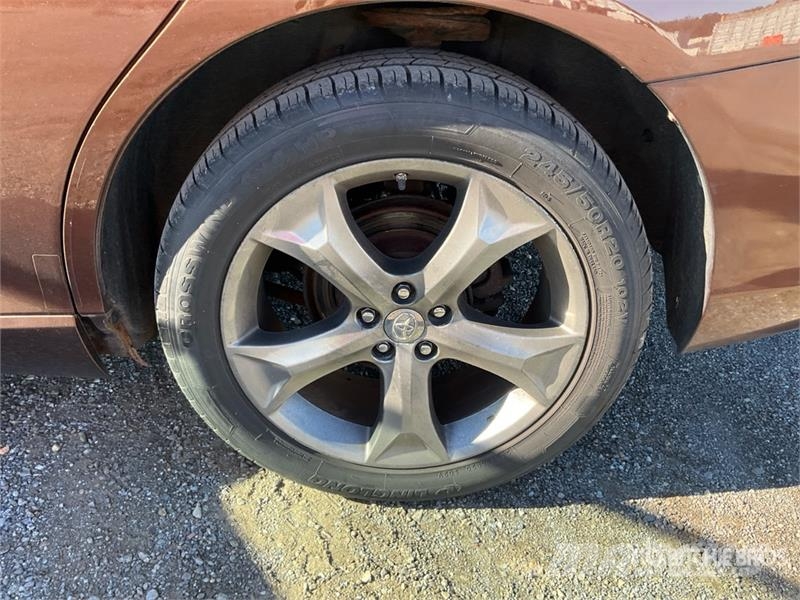 Toyota Venza AWD SUV Avtomobili