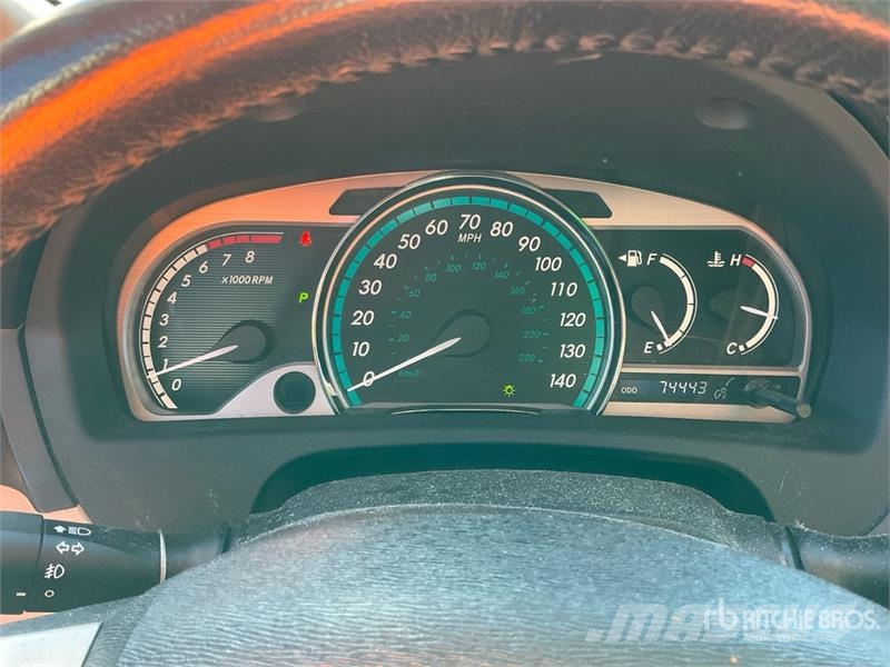 Toyota Venza AWD SUV Avtomobili