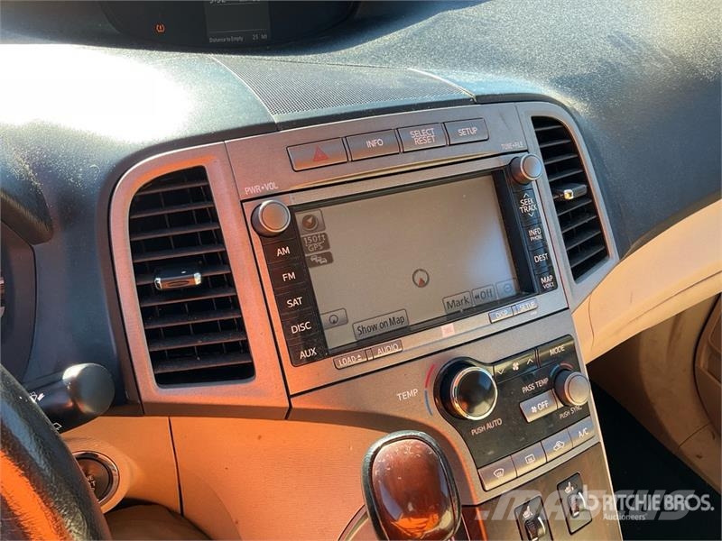 Toyota Venza AWD SUV Avtomobili
