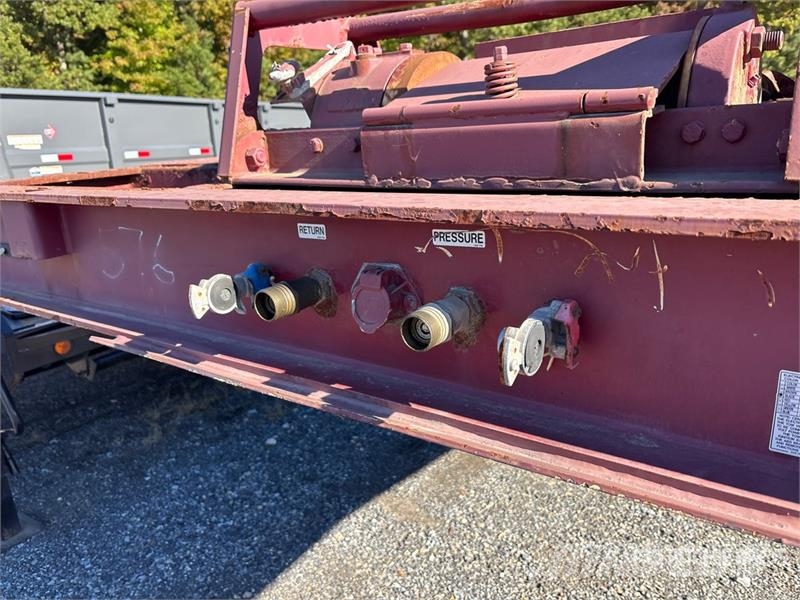 Trail-Eze TE80XT 48 ft T/A Sliding Axle Trailer 低架裝載車