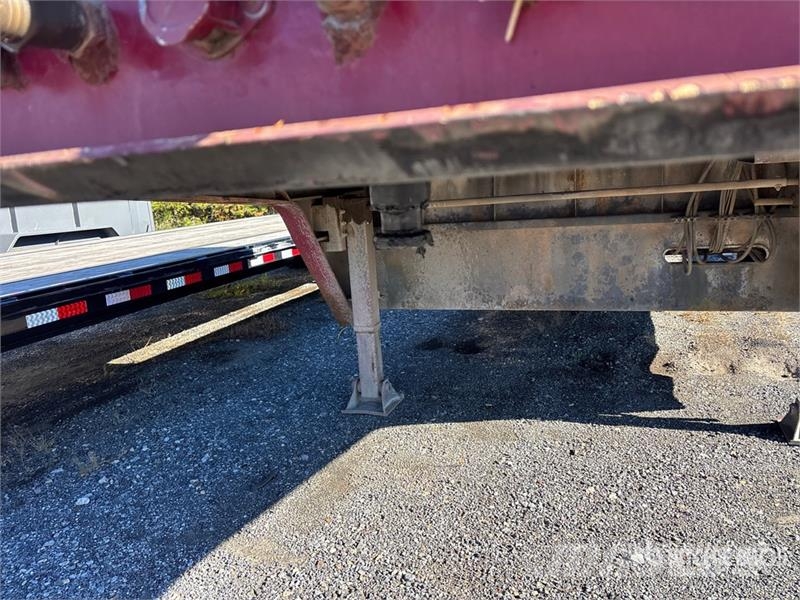 Trail-Eze TE80XT 48 ft T/A Sliding Axle Trailer 低架裝載車