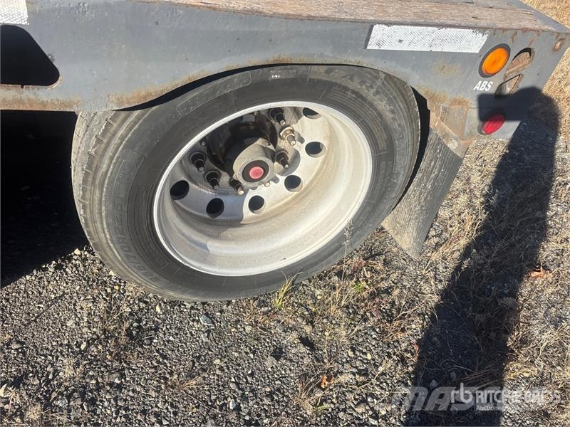 Trail King Tl80med482 T/A Lowboy Trailer 低架裝載車