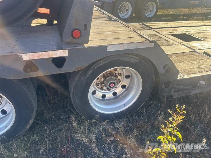 Trail King Tl80med482 T/A Lowboy Trailer 低架裝載車