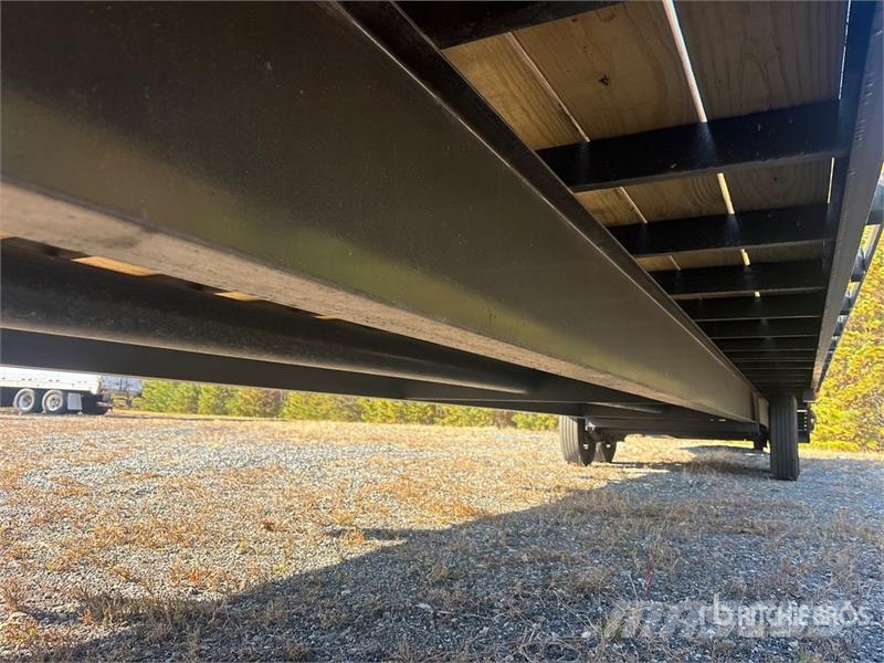 Trail Maxx MAX27-40 4400 lb 40 ft T/A Gooseneck Equipment Tra Remolques para transporte de vehículos
