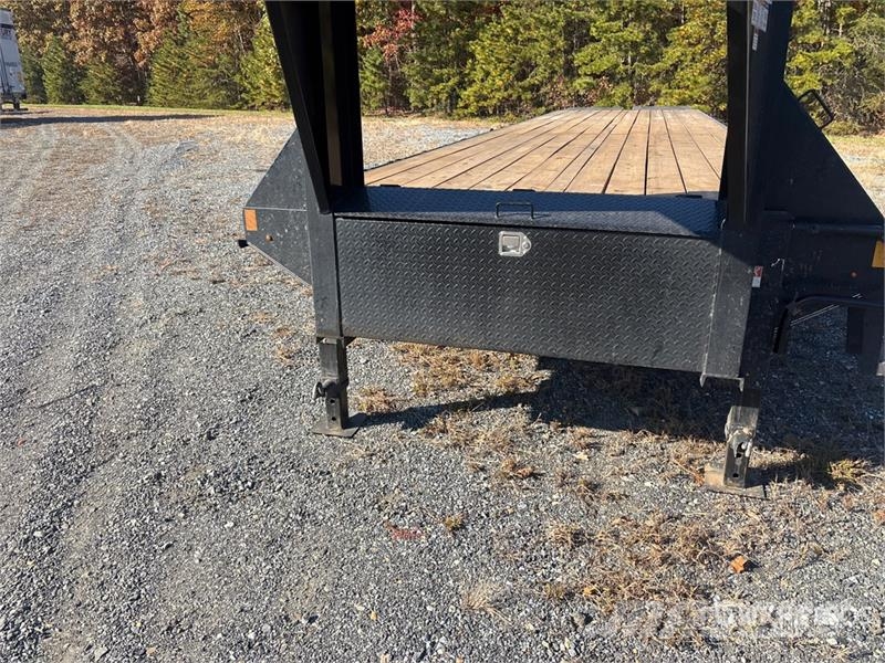 Trail Maxx MAX27-40 4400 lb 40 ft T/A Gooseneck Equipment Tra Remolques para transporte de vehículos