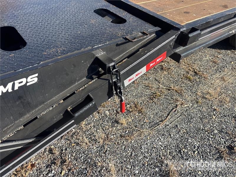 Trail Maxx MAX27-40 4400 lb 40 ft T/A Gooseneck Equipment Tra Remolques para transporte de vehículos
