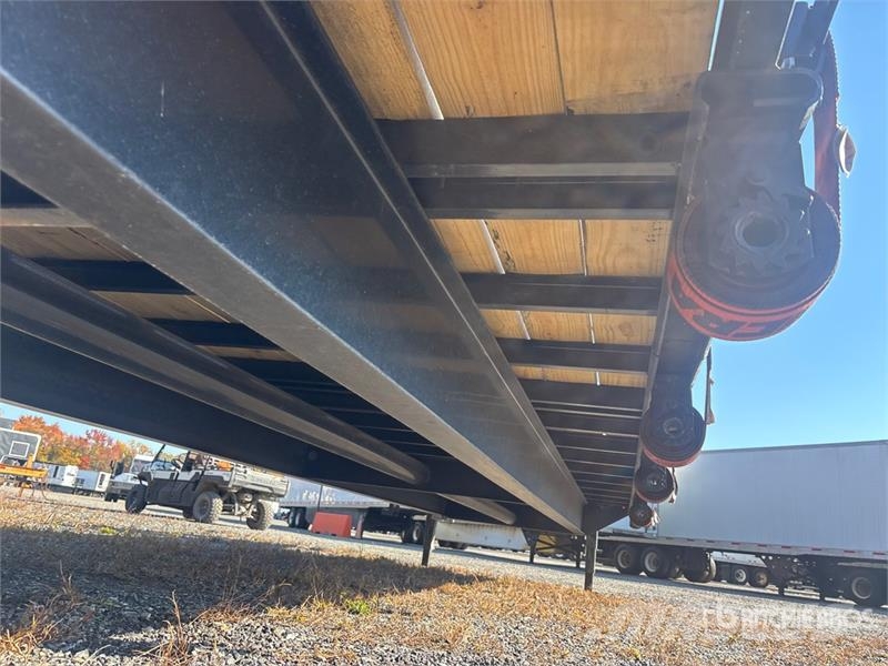 Trail Maxx MAX27-40 4400 lb 40 ft T/A Gooseneck Equipment Tra Remolques para transporte de vehículos