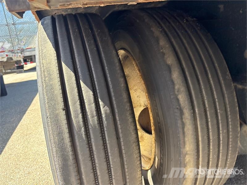 Transcraft DTL-3000 W2 48 ft T/A Spread Axle Step Deck Traile Οχήματα με χαμηλό δάπεδο