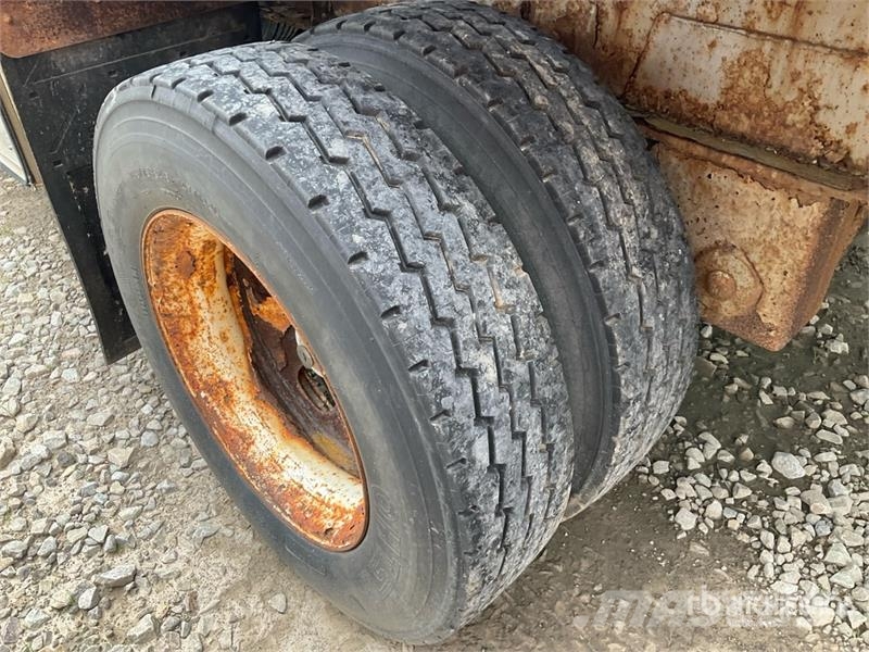 Transcraft TL 110 T/A Log Trailer مقطورات أشجار