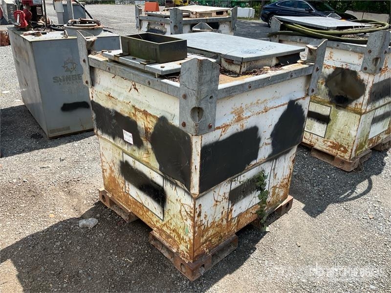 Transcube 250 gal Fuel Tank Nádrže na palivo a aditiva