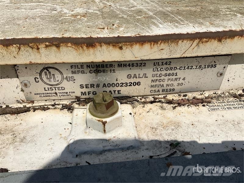 Transcube 250 gal Fuel Tank Nádrže na palivo a aditiva