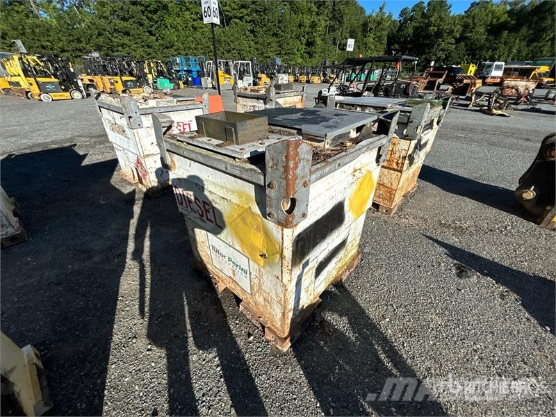 Transcube 250 gal Skid Mounted Steel Diesel Fuel Tank Nádrže na palivo a aditiva