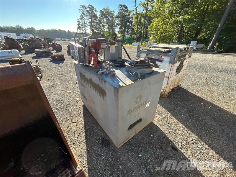 Transcube 250 gal Steel Fuel Tank Nádrže na palivo a aditiva