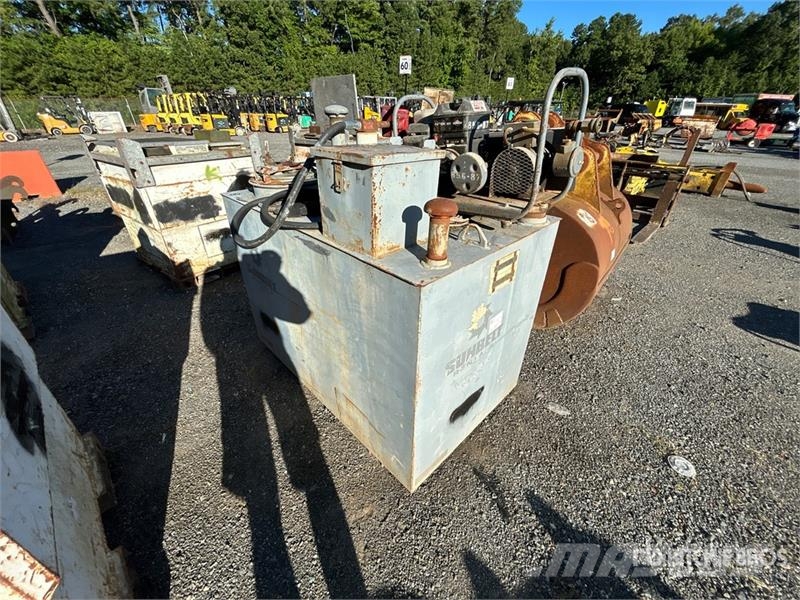 Transcube 250 gal Steel Fuel Tank Nádrže na palivo a aditiva