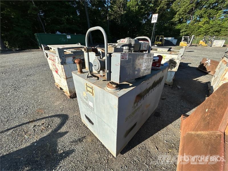 Transcube 250 gal Steel Fuel Tank Nádrže na palivo a aditiva