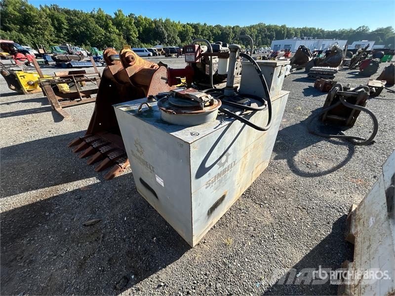 Transcube 250 gal Steel Fuel Tank Nádrže na palivo a aditiva