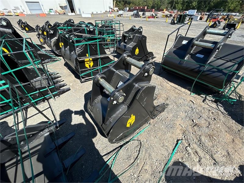 Trojan 120CL 24 in Digging Excavator Bucket - Fits 65mm C Buckets