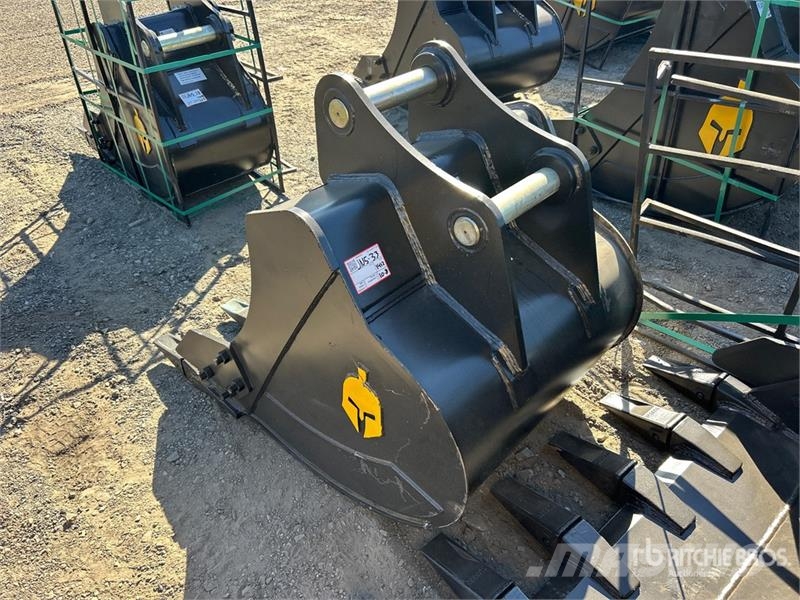 Trojan 120CL 36 in Digging Excavator Bucket - Fits 65mm C Buckets