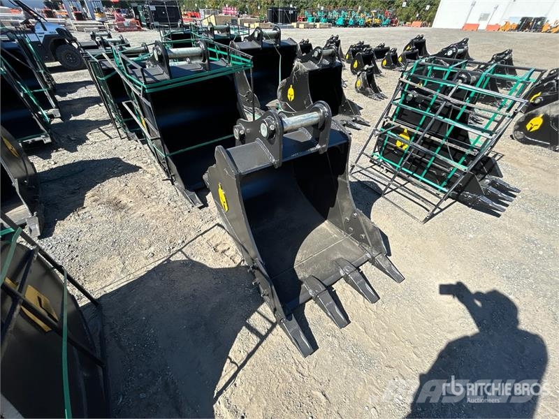 Trojan 120CL 36 in Digging Excavator Bucket - Fits 65mm C Buckets