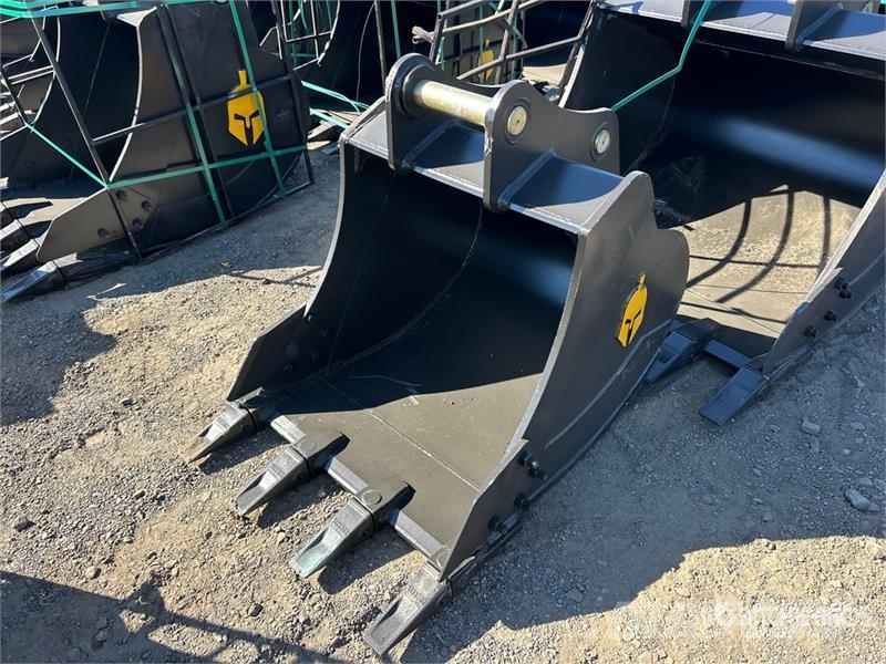 Trojan 120CL 36 in Digging Excavator Bucket - Fits 65mm C Buckets