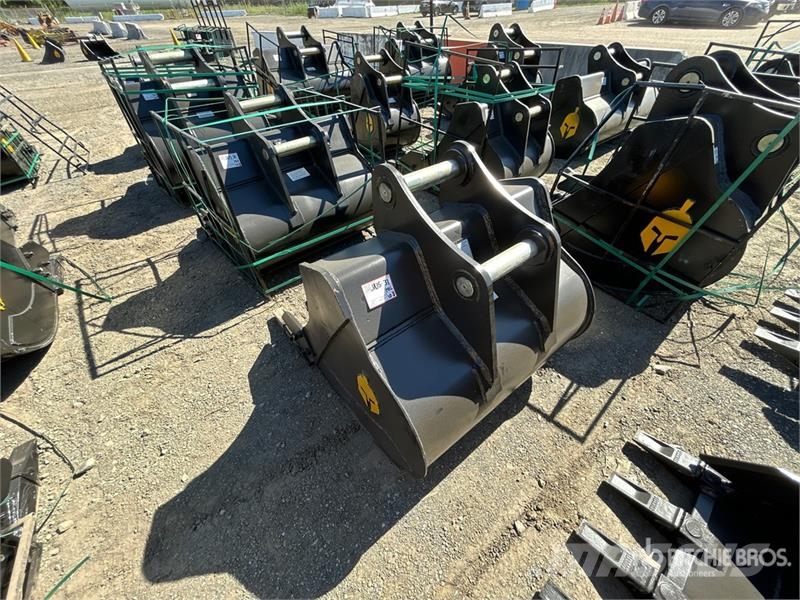Trojan 120CL 42 in Digging Excavator Bucket - Fits 65mm C Buckets