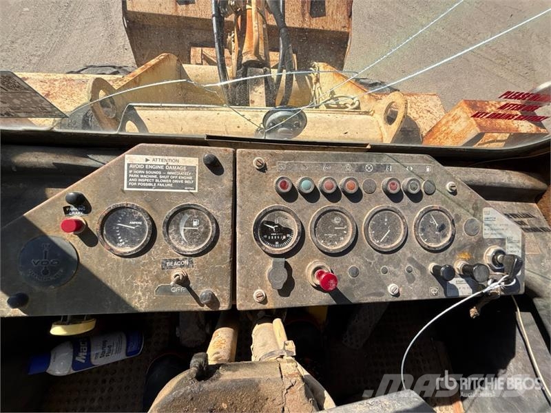 Trojan 1500Z Kolesni nakladalci